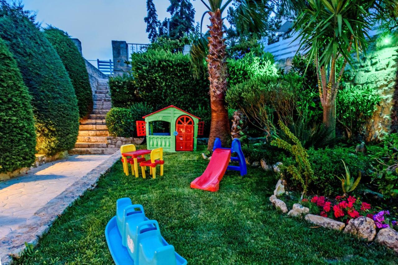 Elmyra Villa, Heated Pool & Walking To Beach, By Thinkvilla Gerani Chanion Extérieur photo
